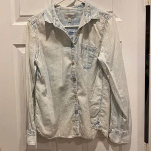 American Eagle Washed out button down
